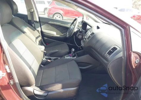 2018 Kia Forte Lx из США, поврежденный, VIN 3KPFK4A79JE266097